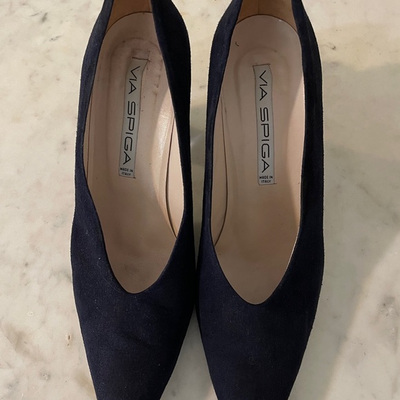 Vintage Via Spaga Black Suede Pumps - Picture 2 of 10